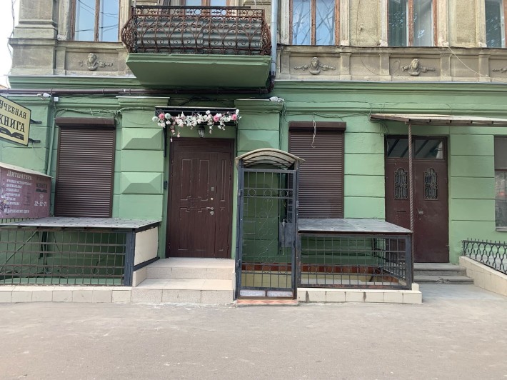 Здам в оренду офіс, салон, Пирігівська 21, фасад, 40 кв. м2, інвертор - фото 1