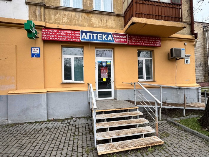 Карпенко 1 КП приміщення 62 кв.м. фасад ремонт в/у - фото 1