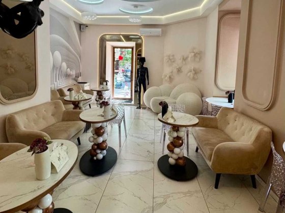 Аренда фасадного помещения на ПЕРЕКРЕСТКЕ в центре! Одеса