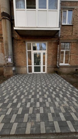 Оренда нового приміщення в чудовій локації - фото 1