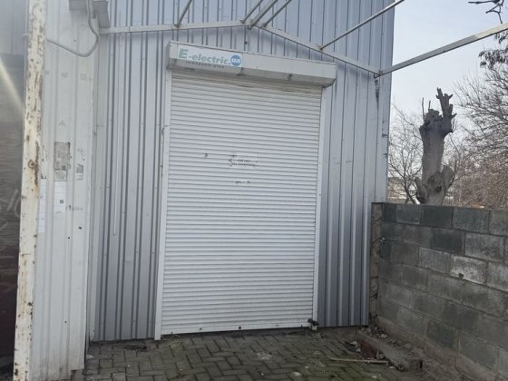 Здається в оренду магазин по вулиці Сінній