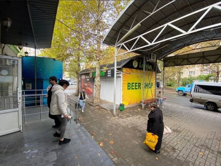 Аренда фасадного помещения конечная 75-го маршрута Лески 25м 15000грн - фото 1