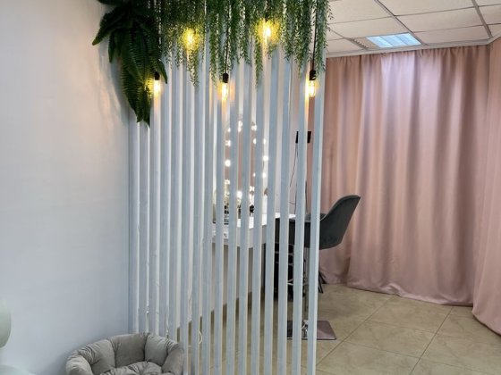 Оренда робочо місця візажиста бровиста ЦЕНТР Львів