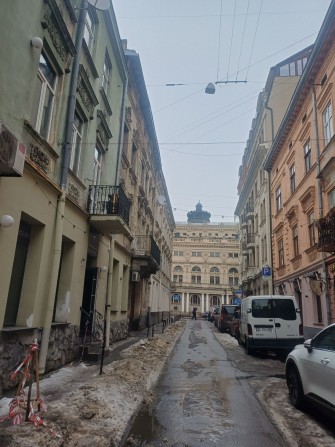 Оренда приміщення фас.вхід  180 м кв біля Оперного Театру вул.Фурмансь - фото 1