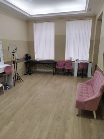 Сдам долгосрочно офис в центре - фото 1