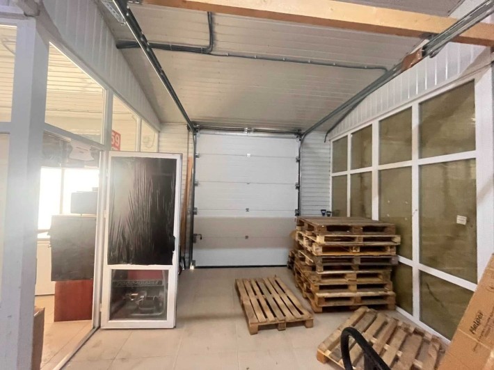 Оренда приміщення , виробництво ! Сихів . 20квт всі комунікації. 108м2 - фото 1