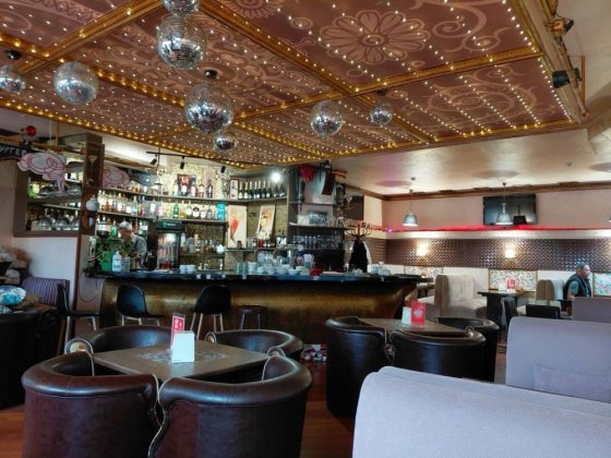 Сдам фасадное коммерческое помещение Дерибассовская Соборная площадь