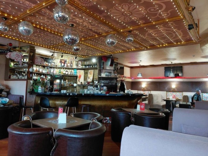 Сдам фасадное коммерческое помещение Дерибассовская Соборная площадь - фото 1