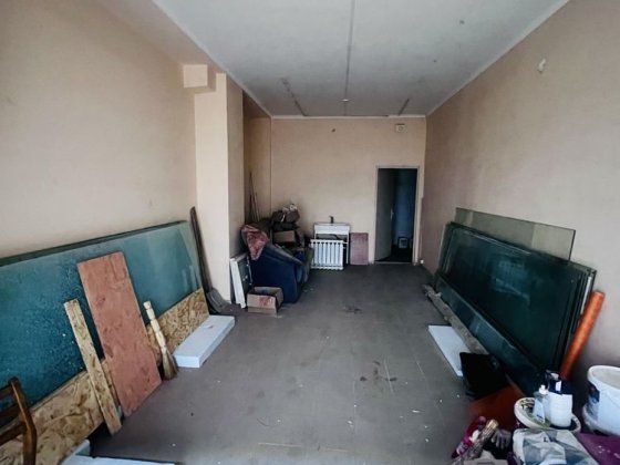 Приміщення 25 кв м, 1 пов, свій оремий вхід/заізд. Центр. Харьков