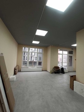 Оренда  приміщення вільного призначення  61.4 м.кв вул.Під Голоском - фото 1