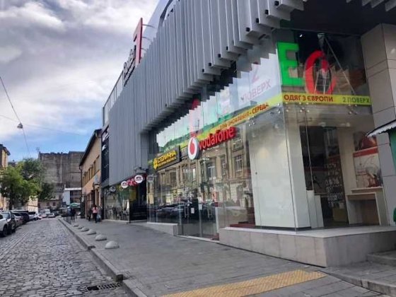 Оренда торгової площі 310 кв.м. в Торговому центрі вул.Шпитальна Львів