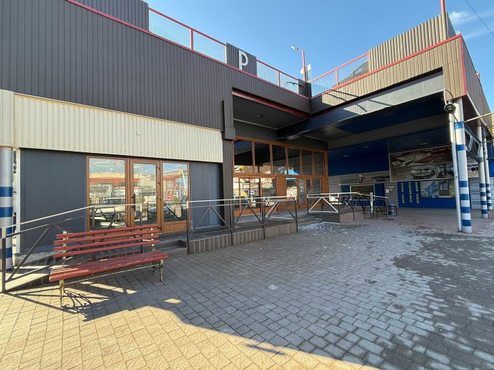 Оренда фасадного комерційного приміщення у Львові (ТВК Південний) - фото 1