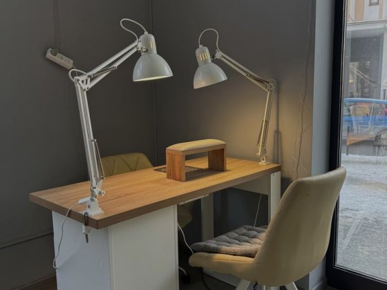 Оренда робочого стола для майстра манікюру Львів Львів