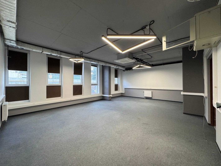 Офіс в оренду – VIKING PARK | Львів, вул. Зелена - фото 1