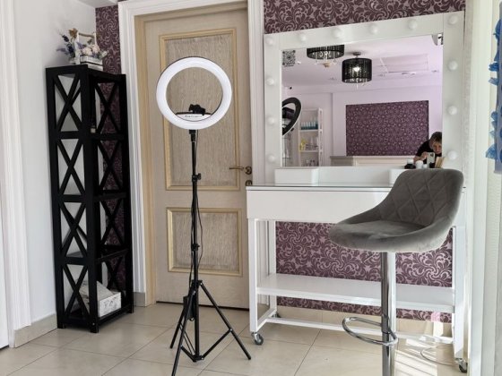 Здам місце для майстра бровіста, лешмейкера на Олексіївці Харків