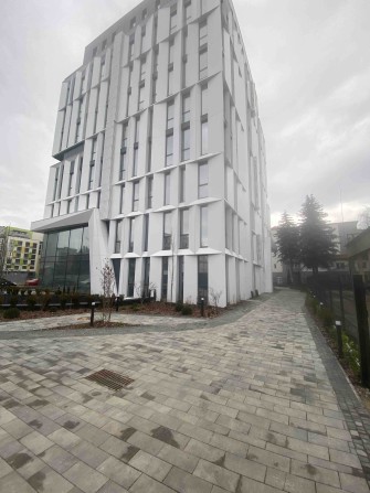 Оренда офісного приміщення в будинку бізнес-класу на вул. Угорській - фото 1