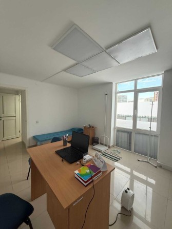 Оренда комерційне приміщення р-н Сихів фасад дворівневе окрема будівля - фото 1