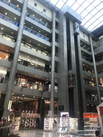 ТЦ Афіна 2 поверх магазин 65 м2 - фото 1