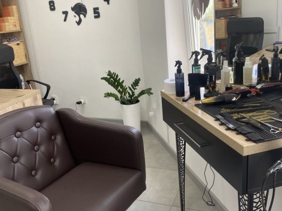 Здам в оренду місце для перукаря Стрижавка