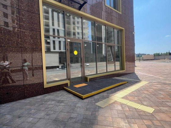 Терміново!!! Здам фасадне приміщеня в ЖК 66 Перлина Одеса