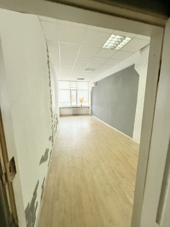 Оренда офісу з новим ремонтом в 3 хвилинах від метро Наукова - фото 1