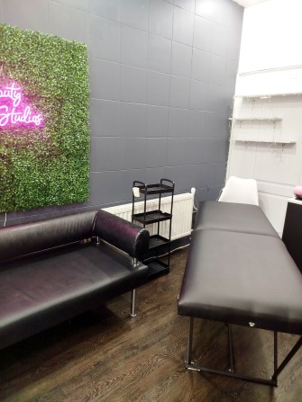 Аренда мест мастерам маникюра, массажа, лашмейкера, перманент,тату! - фото 1