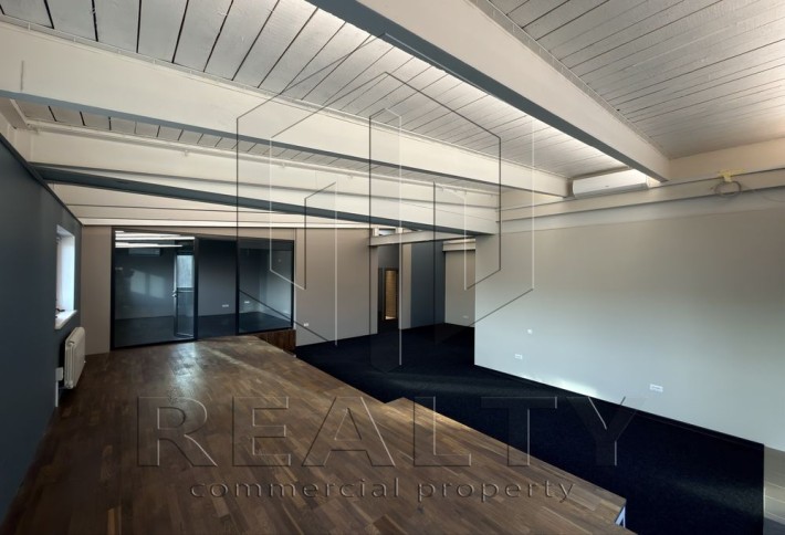 Оренда офісу 128м2 у центрі міста з генератором - фото 1