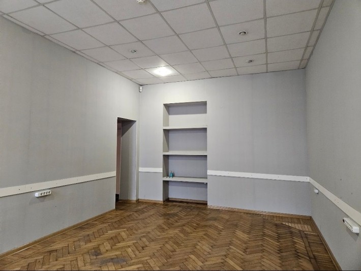 Фасадное помещение ул.Нежинская/пл. Тираспольская - фото 1