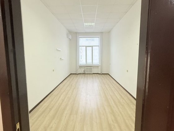 Здам офіс з новим ремонтом в 3 хвилинах від метро Ботанічний сад Харків