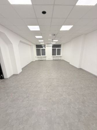 Здам офіс в сучасному бізнес центрі біля  метро Історичний музей - фото 1