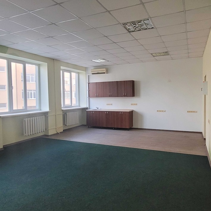 Салон краси. Без комісії !!! Залізнична 7 - фото 1