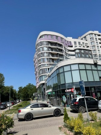 Оренда приміщення в  ТЦ Parus Mall в новобудові - фото 1