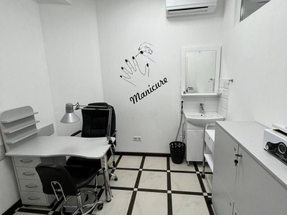 Аренда кабинета маникюр салон на Таирова полная автономия (свет вода) Одесса