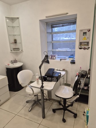 Аренда или % для мастера маникюра - фото 1