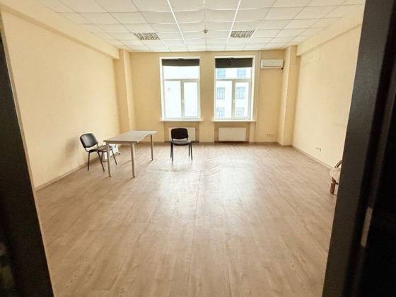 Оренда офісу в сучасному БЦ з презентальним входом Харків