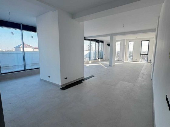 Оренда офісного приміщення 153м2 вул. Угорська Львов