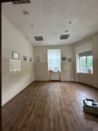 Оренда приміщення пл.Різні - фото 1