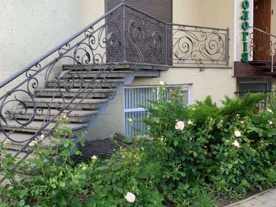 Офис с ремонтом, фасадным красивым входом, удобным подьездом. Одеса