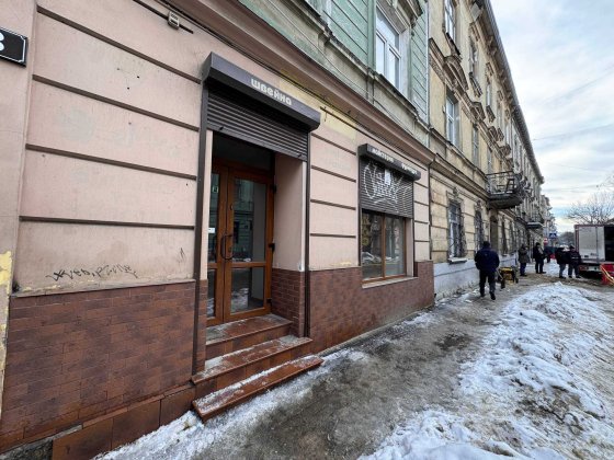 Оренда фасадного комерційного приміщення | вул. Героїв УПА, 3 | Львів Львів