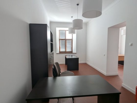 Оренда приміщення вул.Валова загальна площа 57м.кв. 1пов Львів