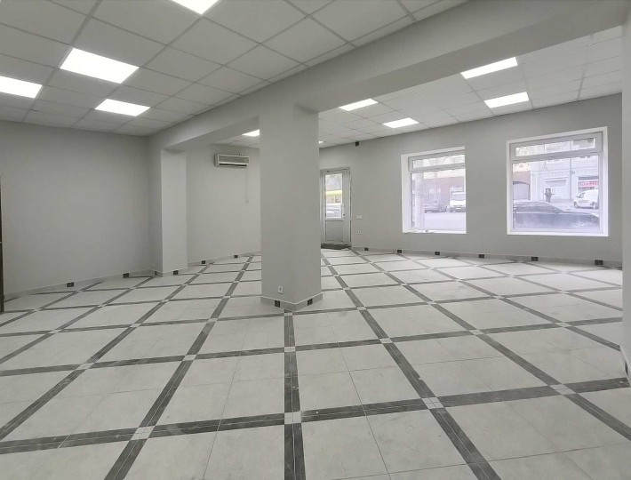 Сдам магазин, офис, медцентр, стоматология, школа, 225 м, Прохоровская - фото 1