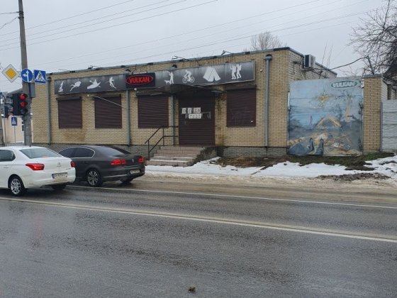 Сдам помещение на красной линии Харьков