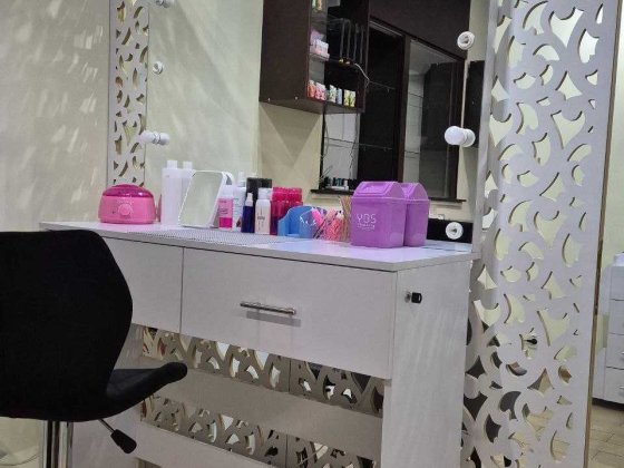 Оренда робочого місця для майстра манікюру, бровиста, лешмейкера,візаж Харьков