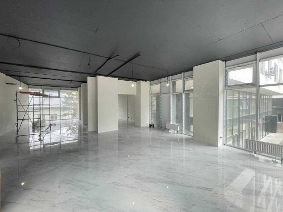 Фасадне приміщення! Замарстинівська 134а, Ближній центр, 173м.кв Львов