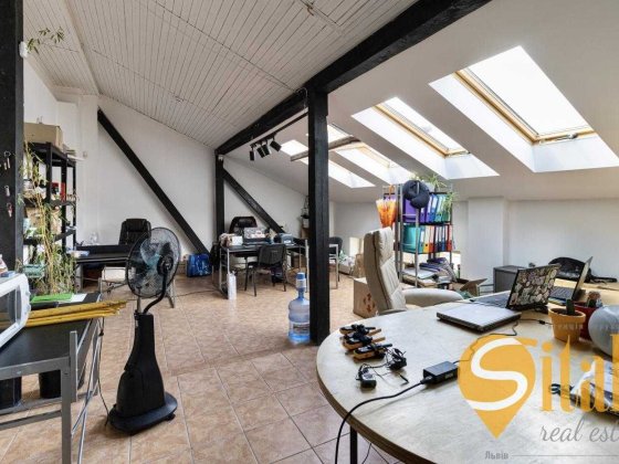 Оренда офісного приміщення під кафе, центр, вулиця Староєврейська Львів