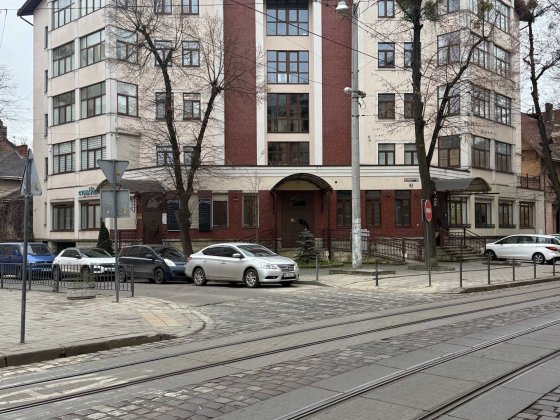 Оренда комерційного приміщення, вул.Чупринки,3 Львів
