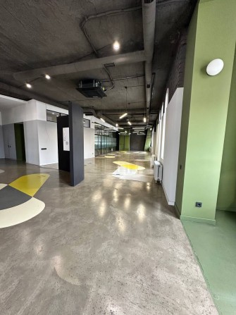 Оренда офісу з ремонтом у центрі Львова,Проспект Свободи 290м2 - фото 1