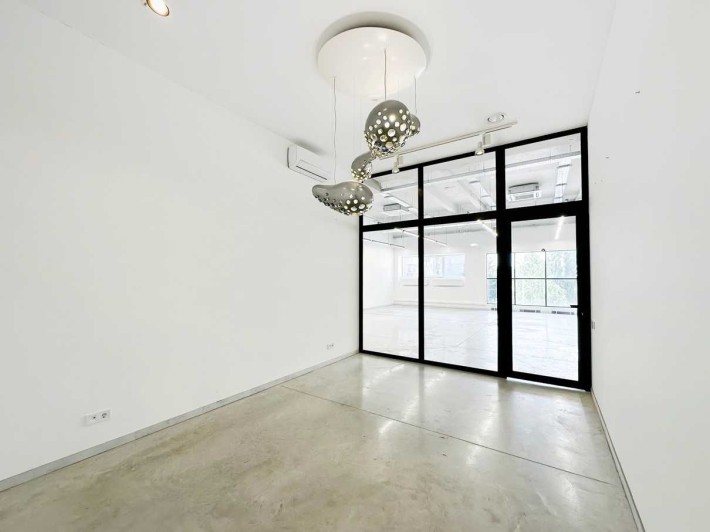 Сдам офисное помещение в центре города по ул. Клочковская, 101-Д. - фото 1