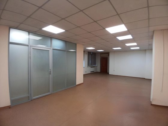 Офис 96 м2, отапливается Харків