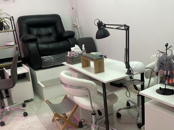 Сдам место мастера маникюра Харків